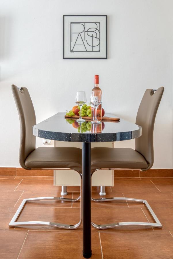 Apartment Elegant コトル エクステリア 写真